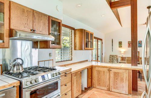 Ocean-View Bungalow Walk to Pebbles Beach! - Foto 12