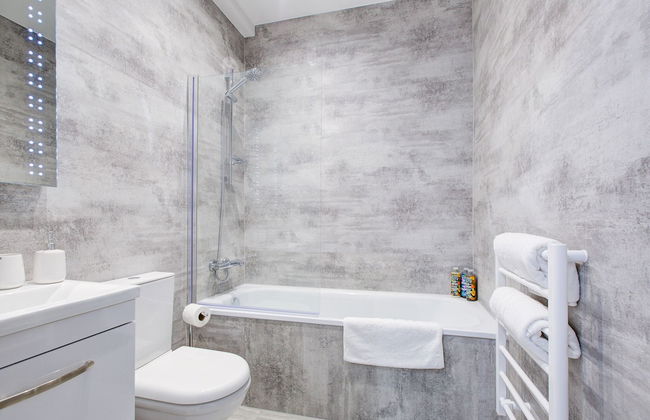 Beautiful 1-bed Apartment in Cheam, Sutton - Foto 7