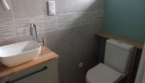 Petit studio independant mitoyen à la maison - Foto 4