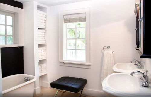 Historic Sailboat Bend Home 5 Min to Las Olas 4 miles to the Beach - Foto 27