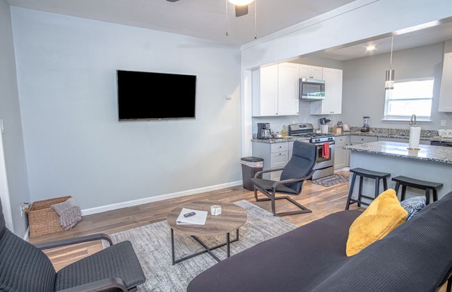 Magnificent Large Home Near Downtown - Foto 23