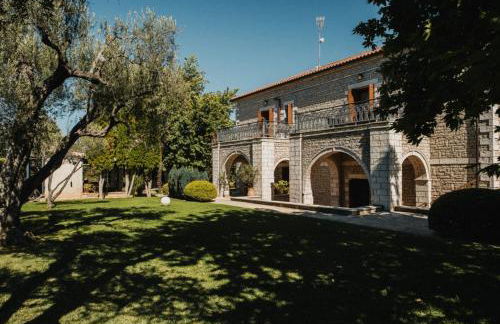 PanThea Stone Villa - Photo 54