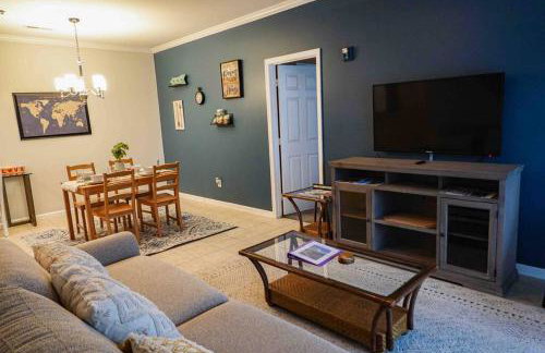 Boho Rehoboth condo-2bd/3.7mi beach/.5mi outlets - Foto 7