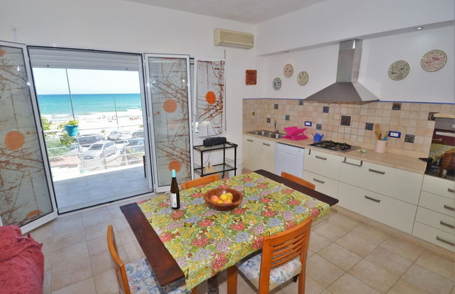 Al087 Villa Mirage Frontemare con Posto Auto - Foto 21