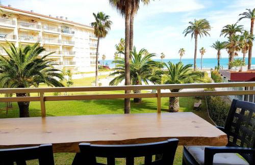 NEW! Modern apartment right on the beach! - Foto 4