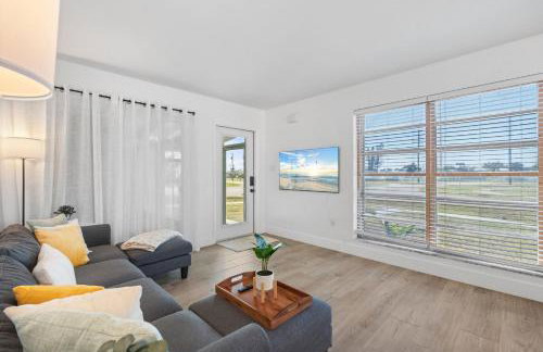 Nestled in North Port - Foto 23