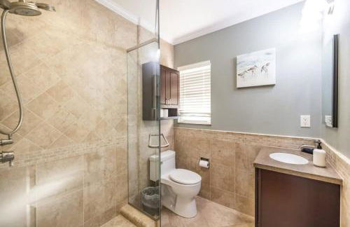 Marbella Lane - Charming 4BR Bungalo for Relaxing Retreat - Foto 73