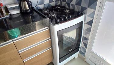 Casa c AR - condomínio prox ParkShopping Campo Grande - CS3 - Foto 2, stove, toaster, minibar