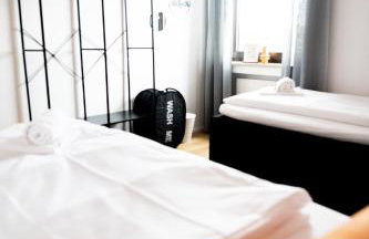 C4S -COME4STAY -InnHarmony- Stilvoll eingerichtetes Apartment für bis zu 8 Personen - Hochwertige Betten I voll ausgestattete Küche I Balkon I Badezimmer I WLAN I Smart TV - Foto 22