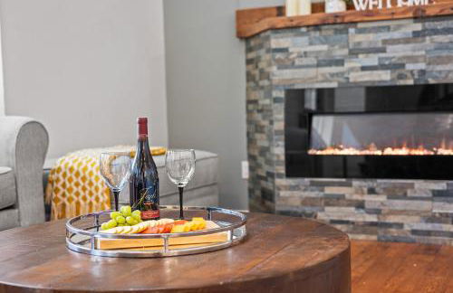 Pocono Lake Escape, includes Golf Cart, Firepit - Foto 10