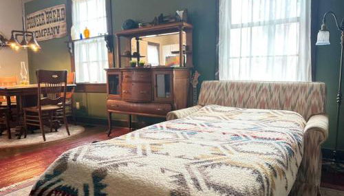 1867 Gothic VanDeventer Home - Photo 5