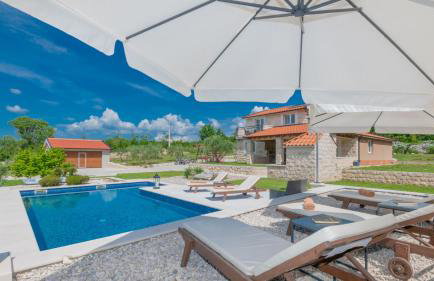 Villa Drazana - Makarska by Villas Guide - Foto 2