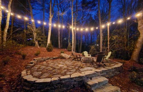 Enchanting Mountain Cottages w Hot Tub & Fireplace - Foto 9