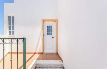 Serene Duplex House With Patio by LovelyStay - Foto 23