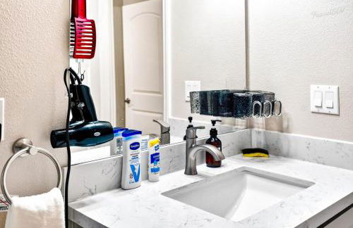 Cozy 3BR Backhouse and Near DTLA & Shops - Foto 26