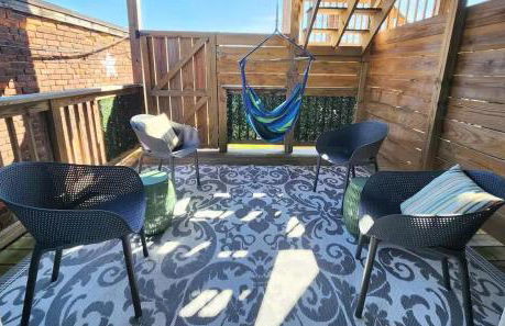 Jennifer's Modern Federal Hill Apt w Private Deck - Foto 24