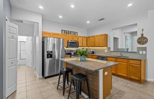 Family Nest 4-Bedroom Home Near Disney World - Photo 10
