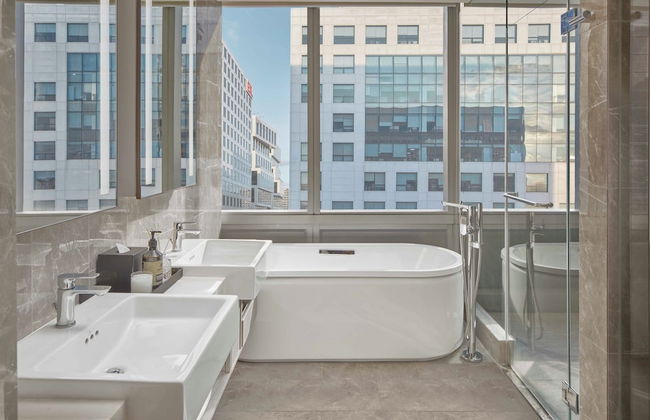 Lanson Place Mall of Asia Manila - Photo 27