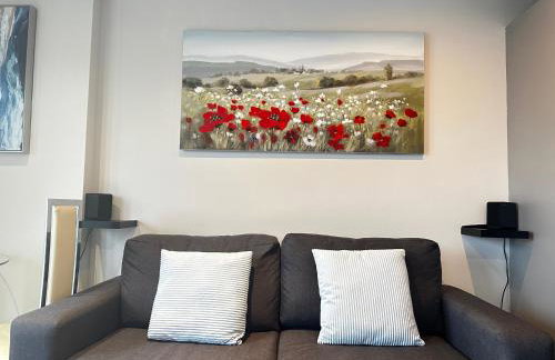 Beach Side APT with Home Cinema - Photo 31