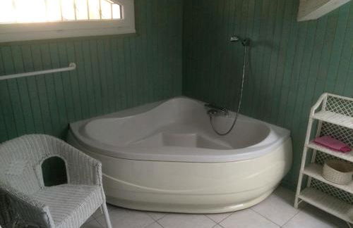 Maison landaise moderne avec piscine chauffée et spa - Foto 18