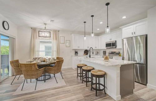 Sunny Coastal,3 BD, 2 BA, King Master Suite, Close to Ocean, Golfing , Fishing - Foto 39