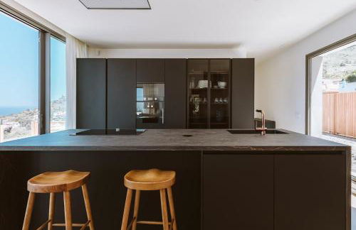 Serenity Villa on the Cliff with climatized pool - Foto 48