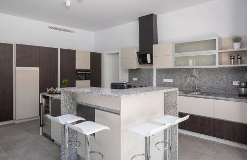 Villa Vines, Modern luxury in serene seclusion - Foto 25