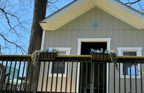 Secluded Luxe 5BR Estate| Pool, Wineries, Near ND - Foto 54