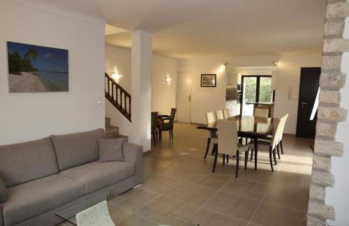 Superbe villa de charme avec piscine chauffée - Foto 27