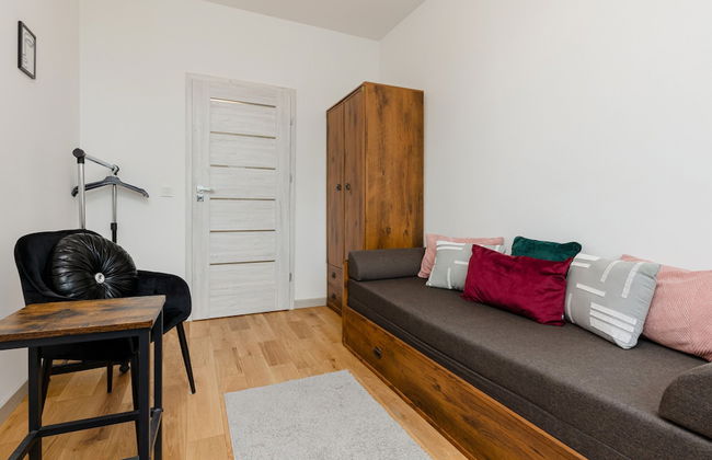 Apartment Kotsisa + Parking by Renters - Photo 2