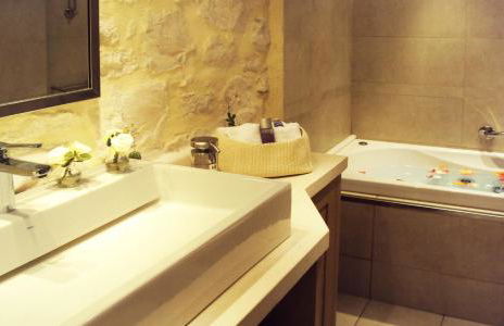 Exensian Villas & Suites - Photo 34