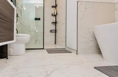 Ultra Modern Luxury - New Construction 4 Bedrooms - Photo 56