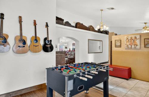 4BR Desert Oasis near Valley and Vegas - Foto 42