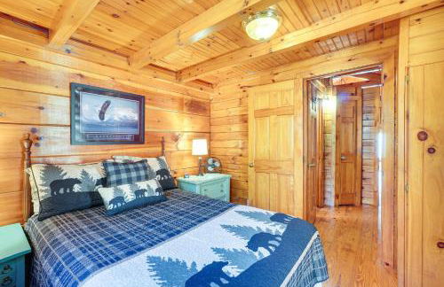Cabin with Deck and Mountain Views Near Gatlinburg! - Foto 13