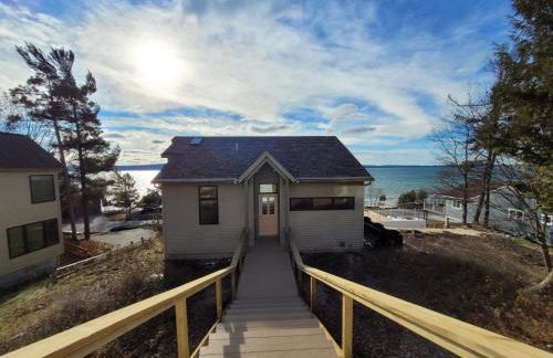 Crystal Lake Hillside with Private Sandy Beach - Foto 43