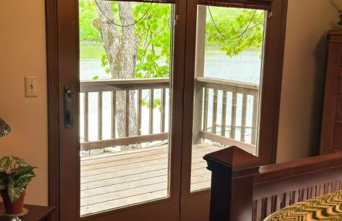 Lakefront Home 4Bed3BathDockFirepitGrill-12PP - Foto 44