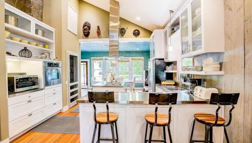 Quiet central home with enclosed yard, deck, grill, central AC, washer and dryer - Foto 3