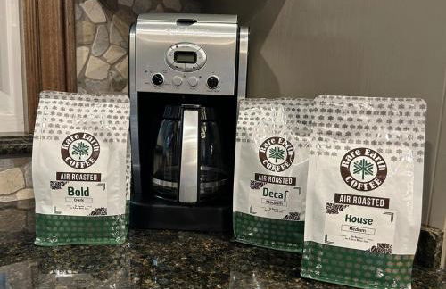 Lux Western Cabin Pool Table Ping Pong Vibes - Foto 19