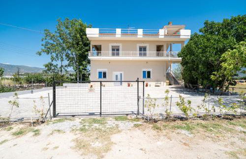 Elena's House - Photo 50