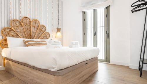 Picturesque apartment with terrace by REMS - Photo 3