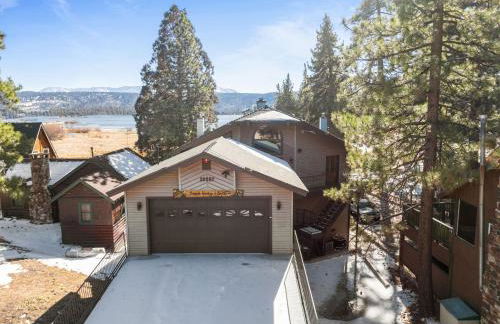 North Shore Lakefront - Spacious Lakefront with Hot Tub, & Game Room - Foto 100