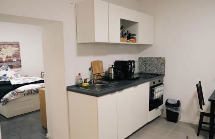 Zentrale Citywohnung mit Küche & privatem Zugang - Foto 17