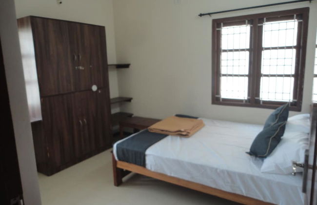 Sanvika Hotels & Service Apartments - Photo 3