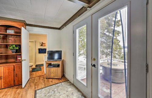 Cozy Maine Lakefront Cabin Rental - Foto 7