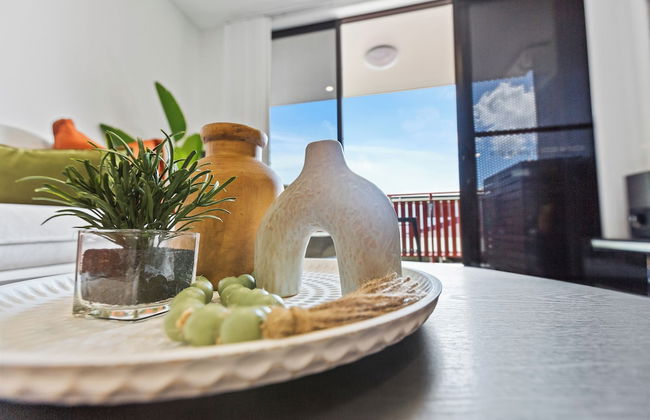 Modern Apartment with Esplanade Views - Foto 18