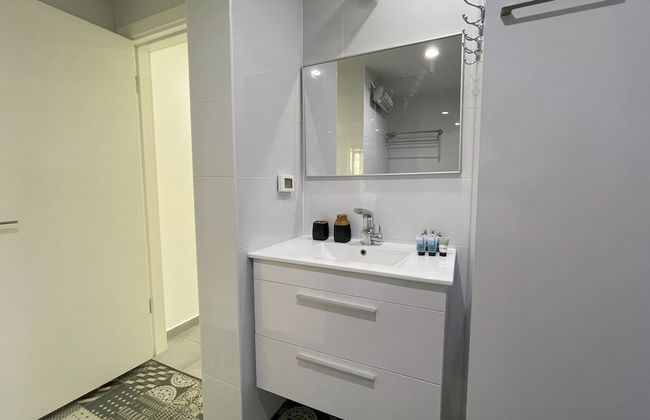 AirTLV - Luxury Apartment Port of Jaffa - Photo 28