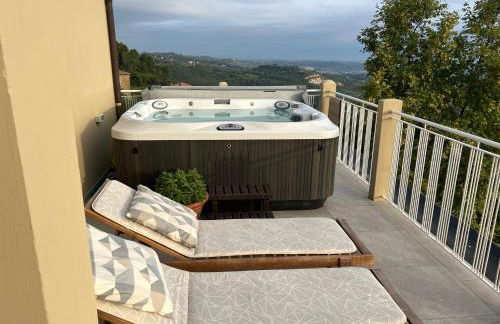 PANORAMA TERAZZA CON JACUZZI - Foto 1
