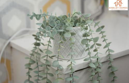 Large Home - Free Parking-WiFi By Hinkley Homes Short Lets & Serviced Accommodation - Foto 42