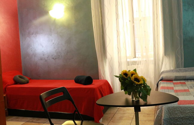 Român Holidays Hostel - Foto 13