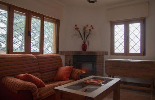 'El Mirador de Sotillo', un Oasis de Confort con Piscina y Jacuzzis - Photo 36